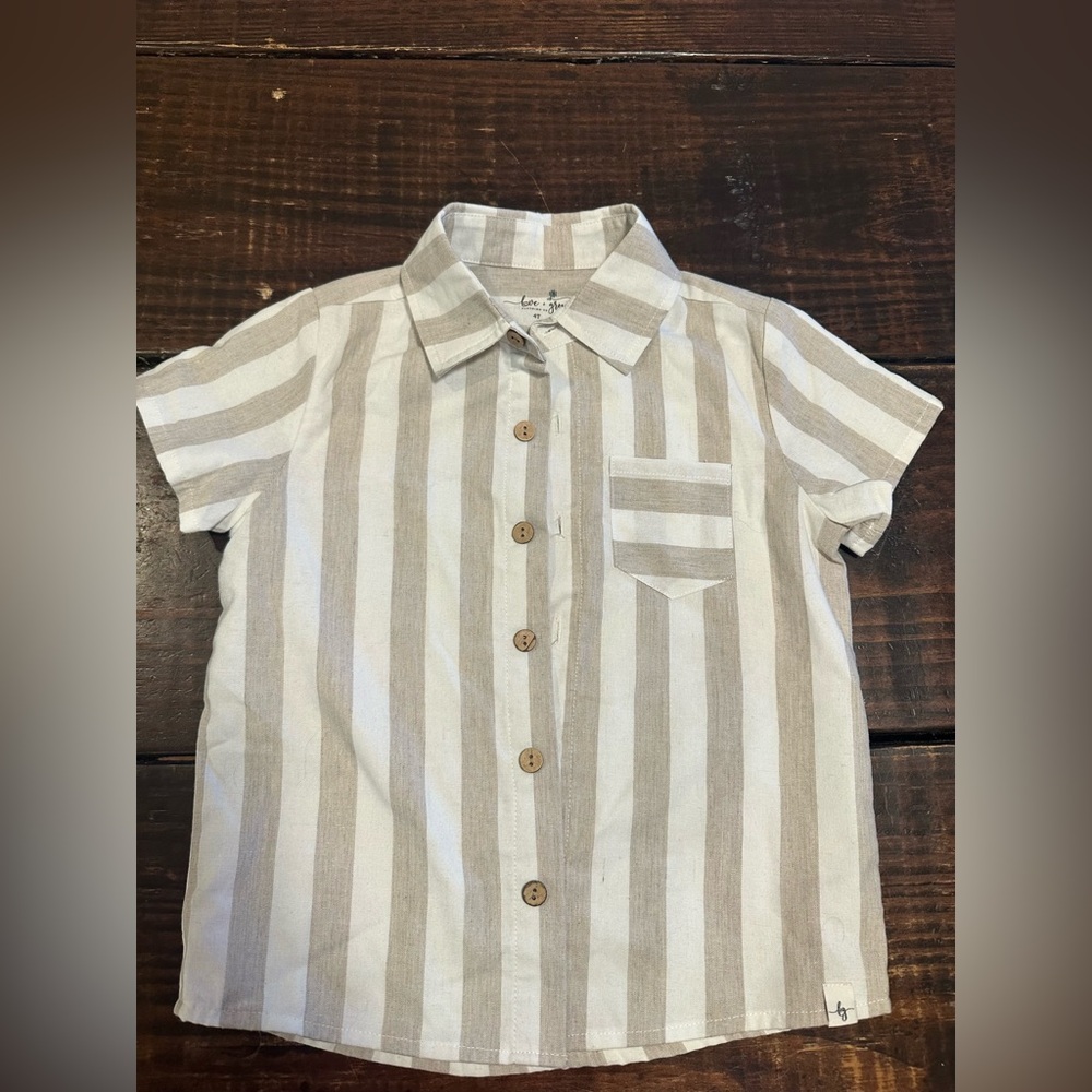 Love and Grow size 4T button up short sleeve cream and white